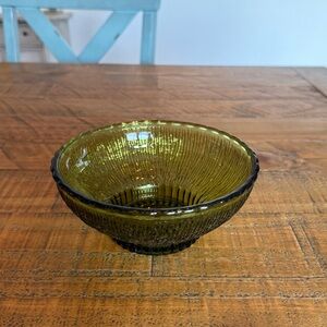 Vintage FTD avocado green glass textured pedestal bowl 1975
